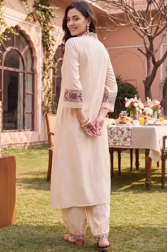 women ethnic motifs embroidered regular thread work kurta with pyjamas