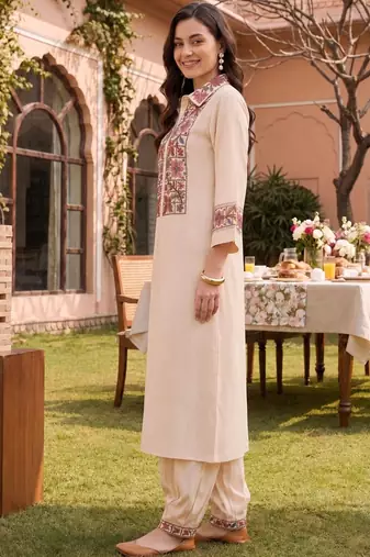 women ethnic motifs embroidered regular thread work kurta with pyjamas