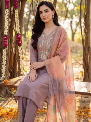 women floral embroidered regular thread work kurta with trousers & with dupatta 1
