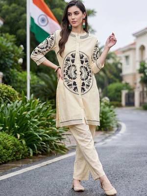 women ethnic motifs embroidered regular thread work cotton kurta with trousers 5