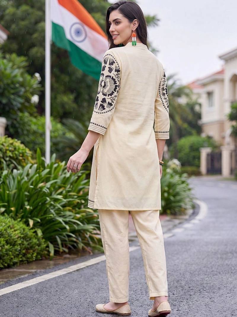 women ethnic motifs embroidered regular thread work cotton kurta with trousers