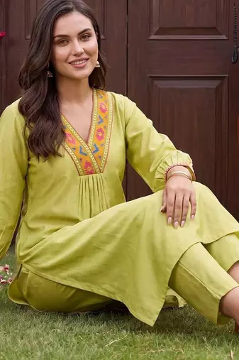 women ethnic motifs embroidered empire thread work liva kurta with trousers