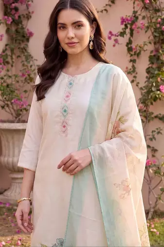 women floral printed regular thread work kurta with trousers & with dupatta