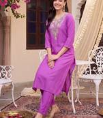 women ethnic motifs embroidered regular thread work kurta with trousers