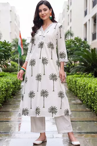women floral printed regular cotton kurta with trousers