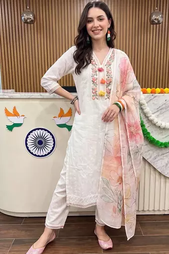 women floral embroidered regular thread work cotton kurta with trousers & with dupatta