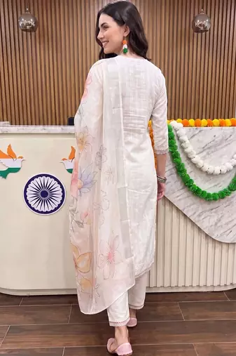 women floral embroidered regular thread work cotton kurta with trousers & with dupatta