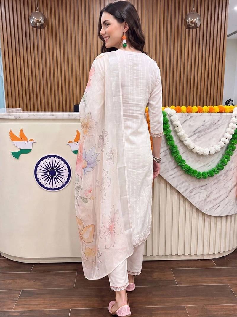 women floral embroidered regular thread work cotton kurta with trousers & with dupatta
