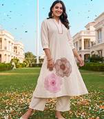 women floral embroidered regular thread work kurta with trousers
