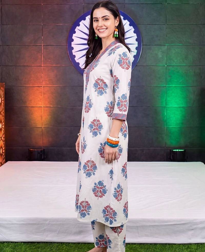 women floral printed regular cotton kurta with trousers