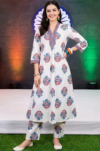 women floral printed regular cotton kurta with trousers