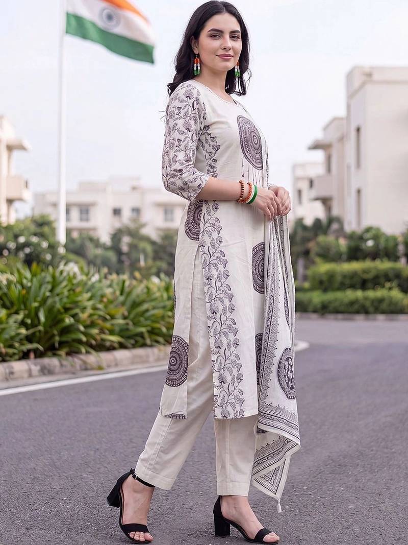 women ethnic motifs printed regular cotton kurta with trousers & with dupatta