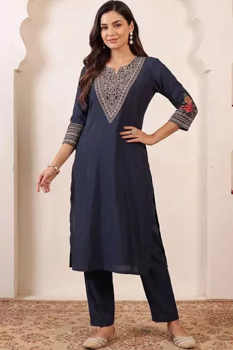 women ethnic motifs embroidered regular thread work kurta with trousers