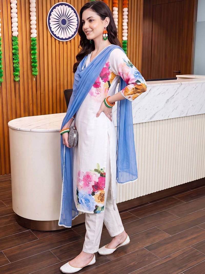 women floral printed regular linen kurta with trousers & with dupatta