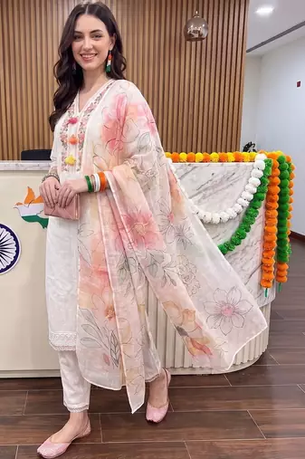 women floral embroidered regular thread work cotton kurta with trousers & with dupatta