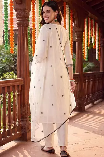 women ethnic motifs embroidered regular thread work kurta with trousers & with dupatta
