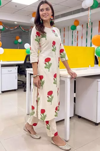 women floral printed regular cotton kurta with trousers