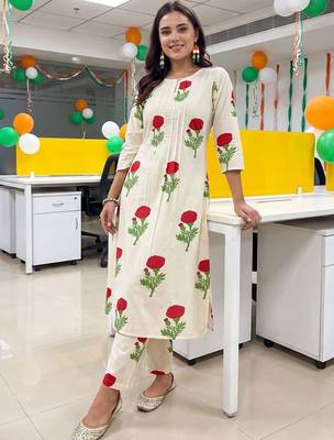women floral printed regular cotton kurta with trousers 6