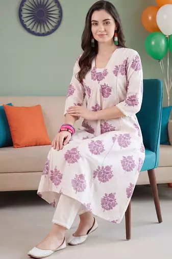 women floral printed empire cotton kurta with trousers