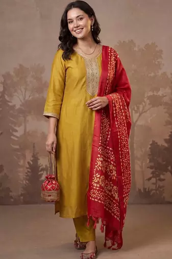 women ethnic motifs regular thread work kurta with trousers & with dupatta