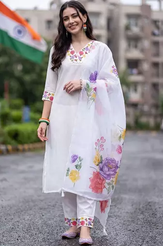 women floral embroidered regular thread work liva kurta with trousers & with dupatta