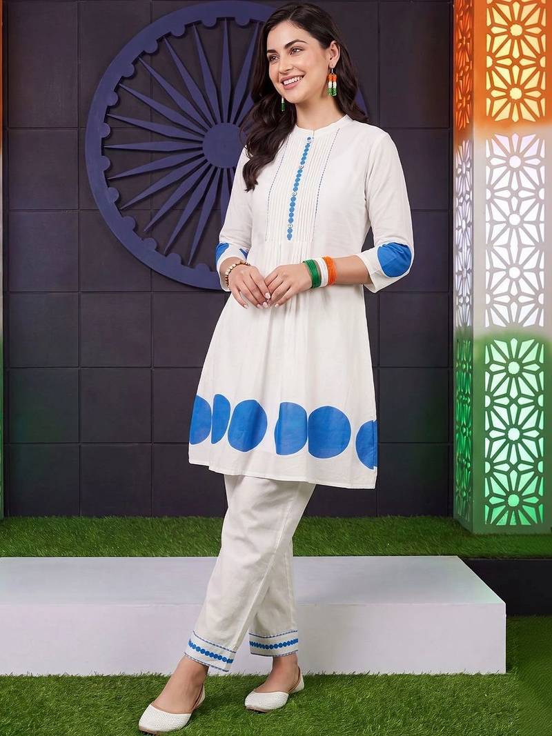 women printed regular cotton kurta with trousers
