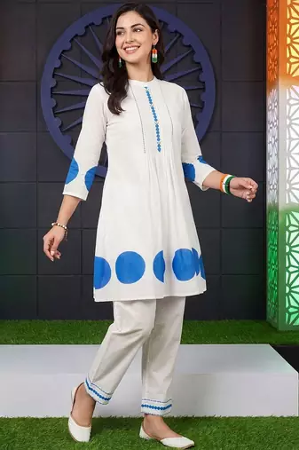 women printed regular cotton kurta with trousers