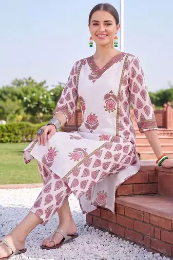 women ethnic motifs printed regular cotton kurta with trousers