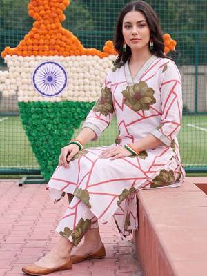women floral printed regular cotton kurta with trousers 5