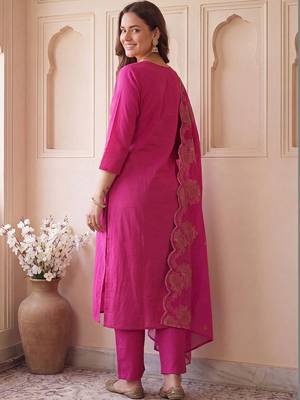 women ethnic motifs embroidered regular thread work cotton kurta with trousers & with dupatta 6