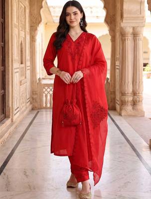 women ethnic motifs embroidered regular thread work kurta with trousers & with dupatta 3