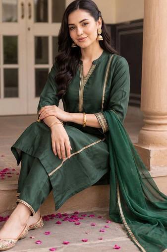 women regular gotta patti liva kurta with trousers & with dupatta