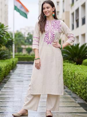 women ethnic motifs embroidered regular thread work kurta with palazzos 1