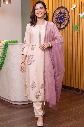 women floral embroidered regular thread work kurta with trousers & with dupatta