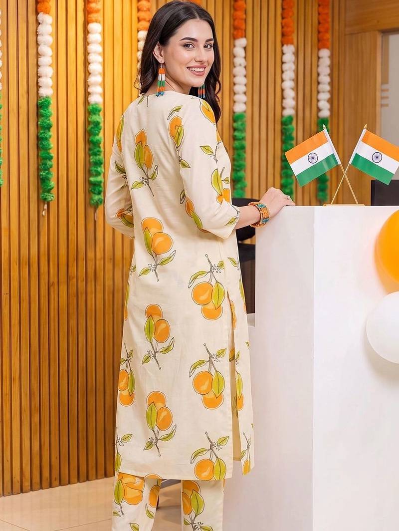 women printed regular cotton kurta with trousers
