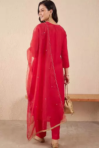 women ethnic motifs embroidered regular liva kurta with trousers & with dupatta