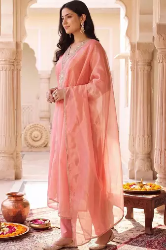 women ethnic motifs embroidered regular thread work kurta with trousers & with dupatta