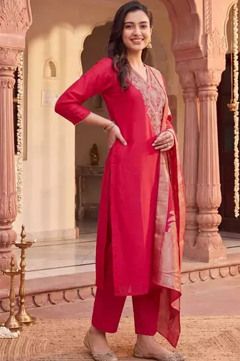 women ethnic motifs embroidered regular kurta with trousers & with dupatta