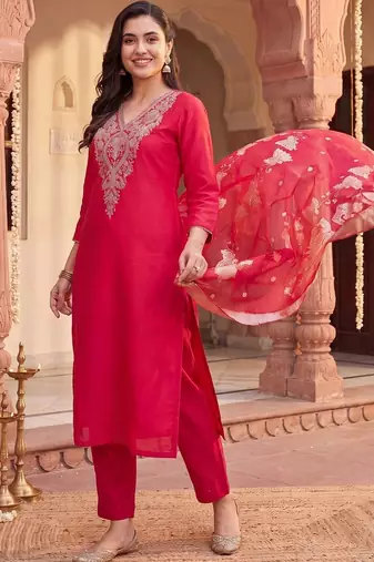 women ethnic motifs embroidered regular kurta with trousers & with dupatta