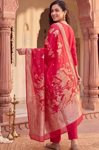 women ethnic motifs embroidered regular kurta with trousers & with dupatta