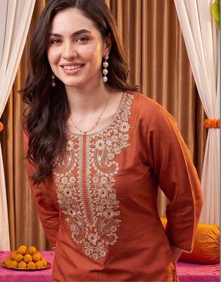 women ethnic motifs embroidered regular thread work liva kurta with trousers & with dupatta 2