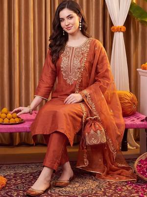women ethnic motifs embroidered regular thread work liva kurta with trousers & with dupatta 5