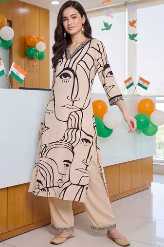 women printed regular kurta with palazzos