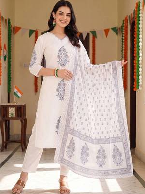 women floral printed regular cotton kurta with trousers & with dupatta 1