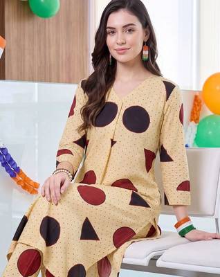 women printed regular cotton kurta with trousers 2