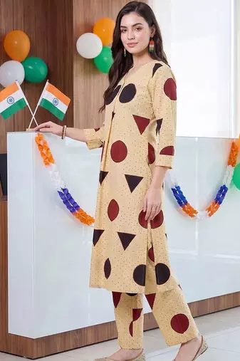 women printed regular cotton kurta with trousers