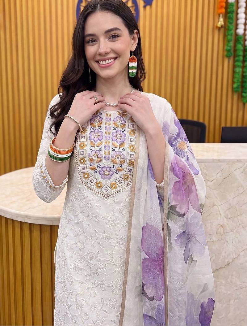 women ethnic motifs embroidered regular thread work cotton kurta with trousers & with dupatta
