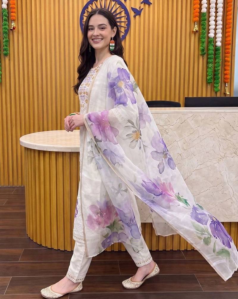 women ethnic motifs embroidered regular thread work cotton kurta with trousers & with dupatta