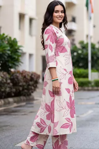women floral printed regular cotton kurta with palazzos