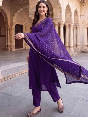 women ethnic motifs regular kurta with trousers & with dupatta 6